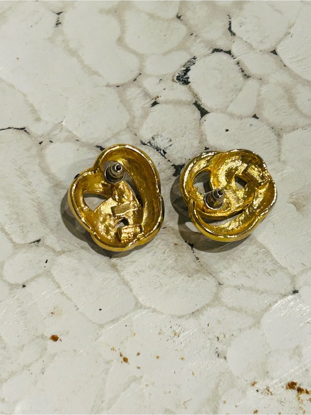 Trifari Signed Gold Tone & Navy Twisted Enamel Pierced Vintage Earrings